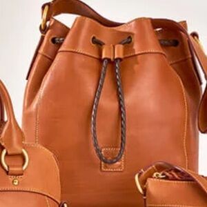 Dooney & Bourke Florentine Vachetta Hattie Drawstring Leather Bucket Bag EUC